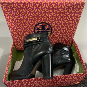 Tory Burch Shiloh vegan leather booties. Size 9